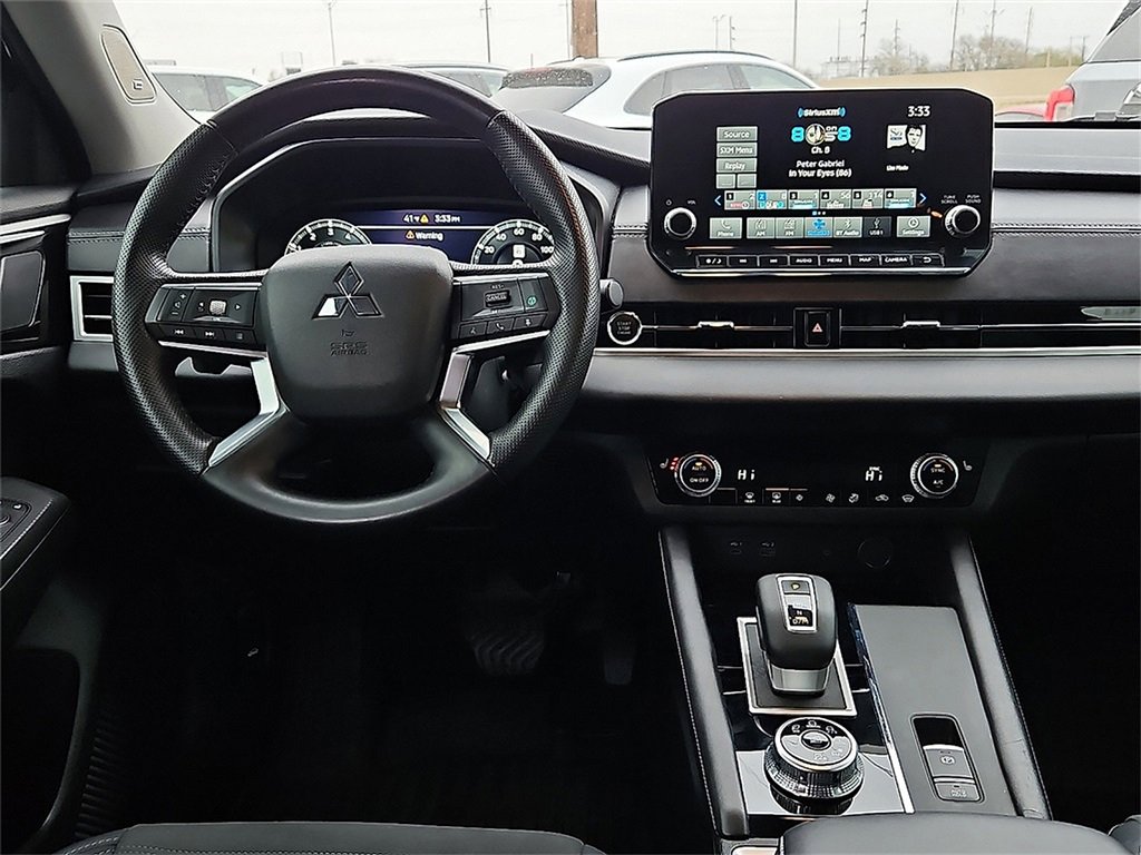 Used 2024 Mitsubishi Outlander SE image 18