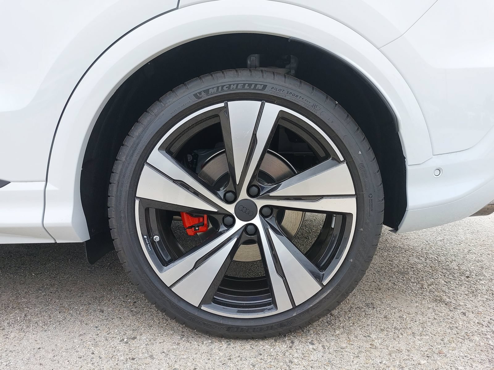 New 2026 Audi SQ5 Premium Plus AWD/4WD image 37