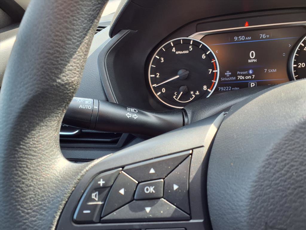 Used 2022 Nissan Altima 2.5 SV FWD image 12