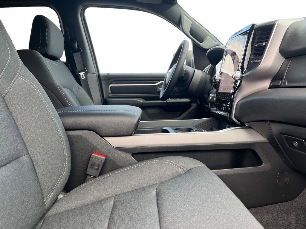 New 2026 RAM 1500 4x4 Crew Cab image 24
