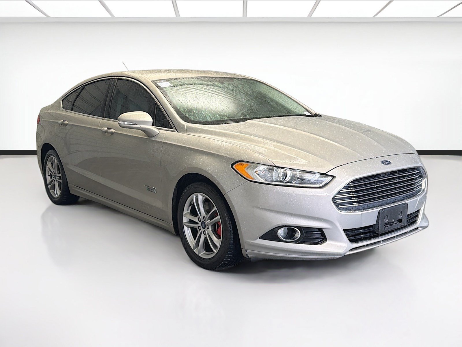 Used 2016 Ford Fusion Energi Titanium FWD image 3