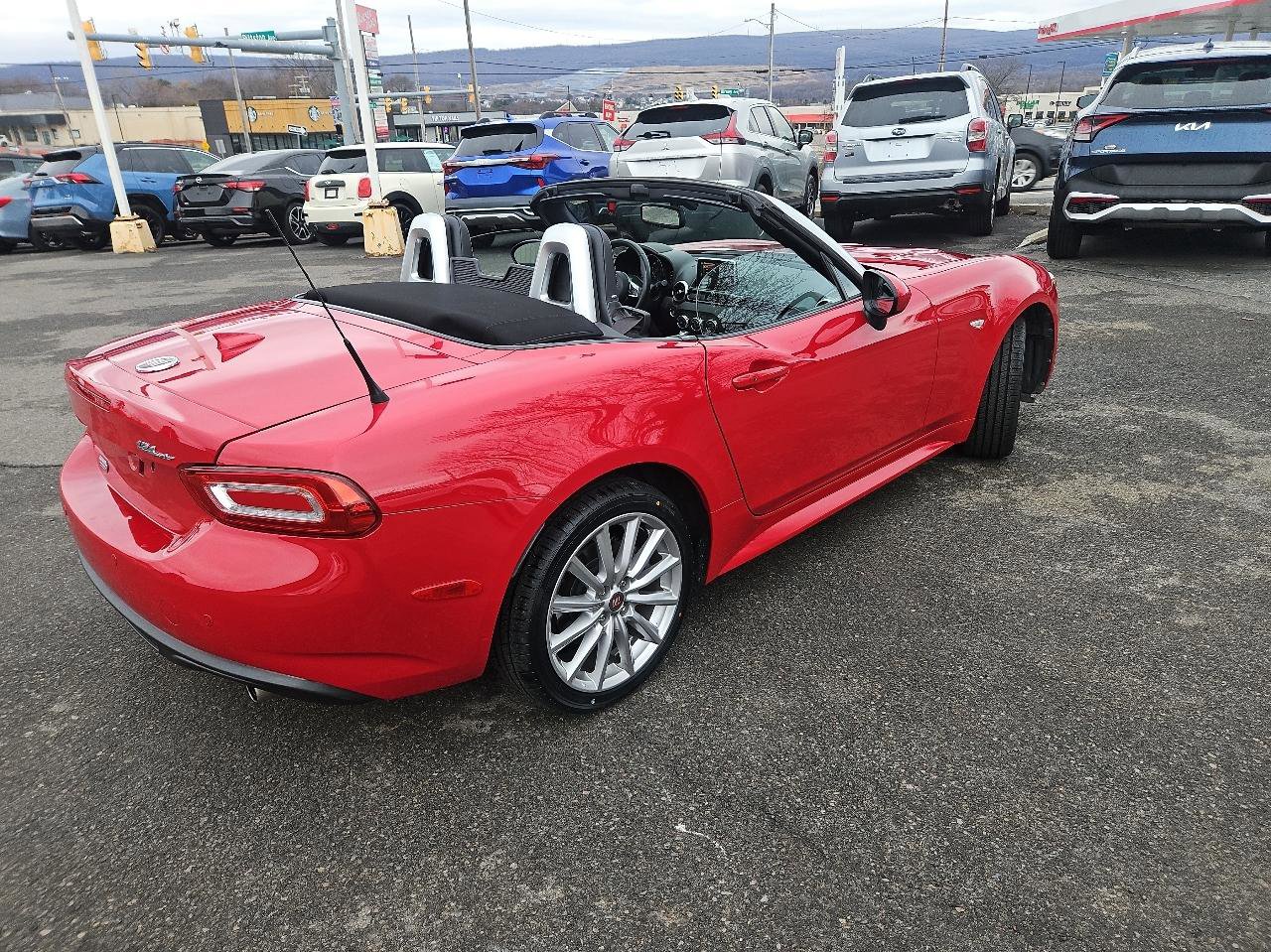 Used 2019 FIAT 124 Spider Lusso w/ Convenience Group image 15