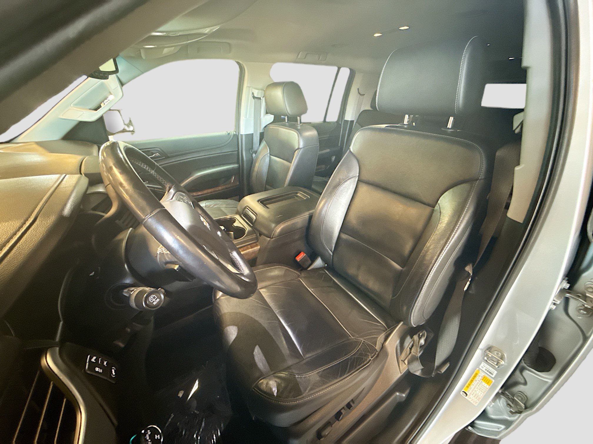 Used 2019 Chevrolet Suburban LT image 13