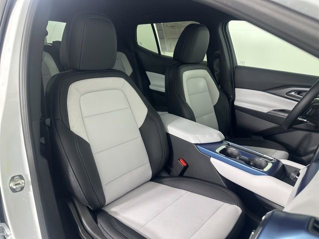New 2026 Chevrolet Equinox EV LT AWD/4WD image 16