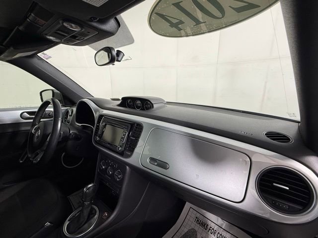 Used 2014 Volkswagen Beetle TDI image 24