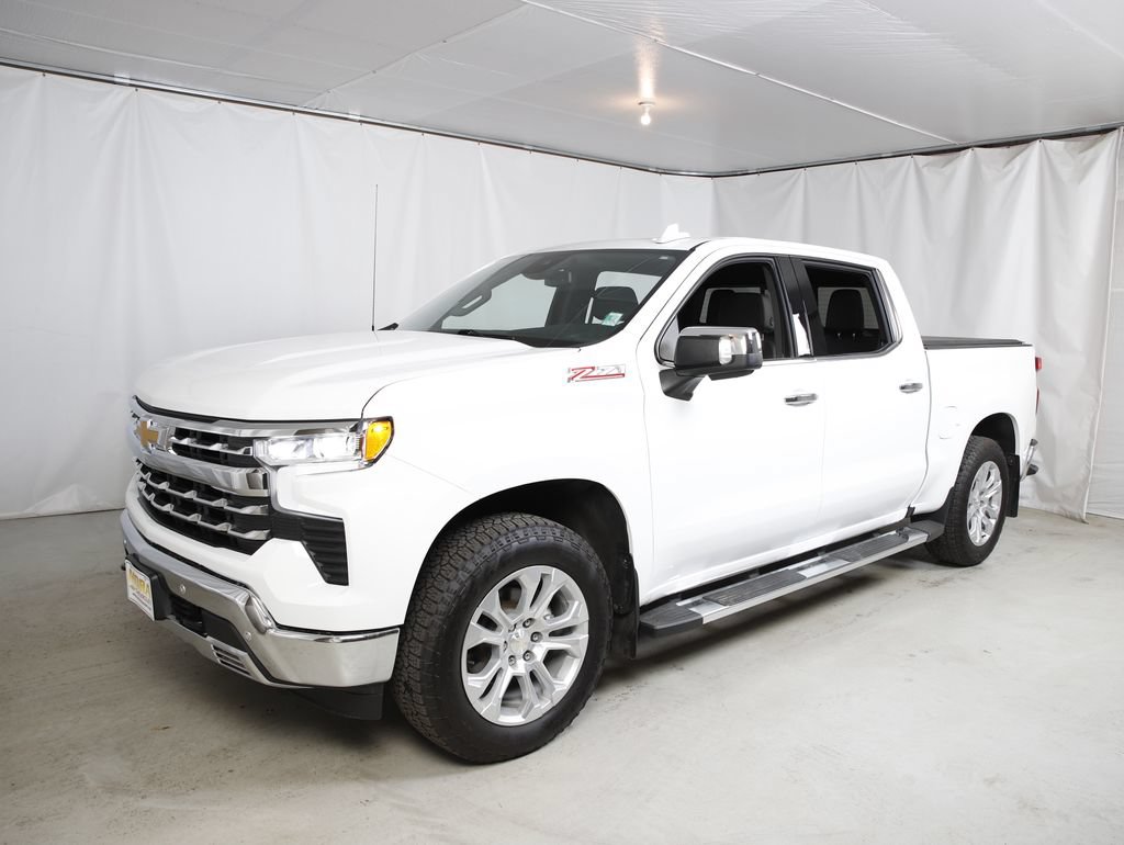 Used 2024 Chevrolet Silverado 1500 LTZ AWD/4WD image 20