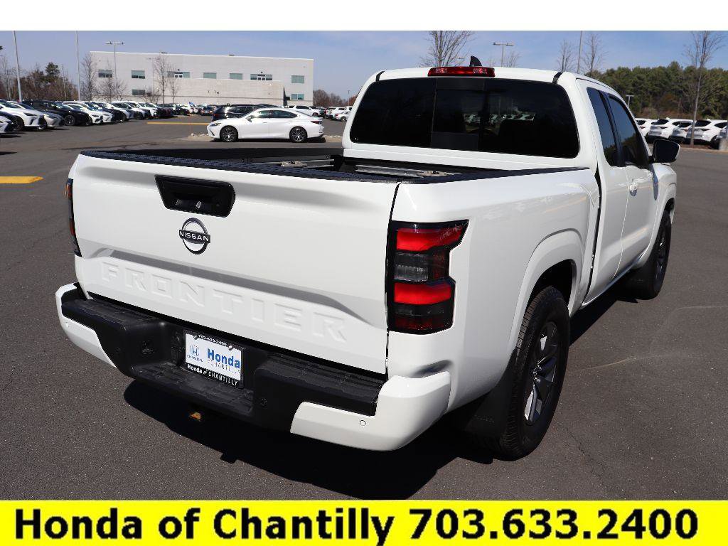 Used 2025 Nissan Frontier SV w/ SV Convenience Package image 9