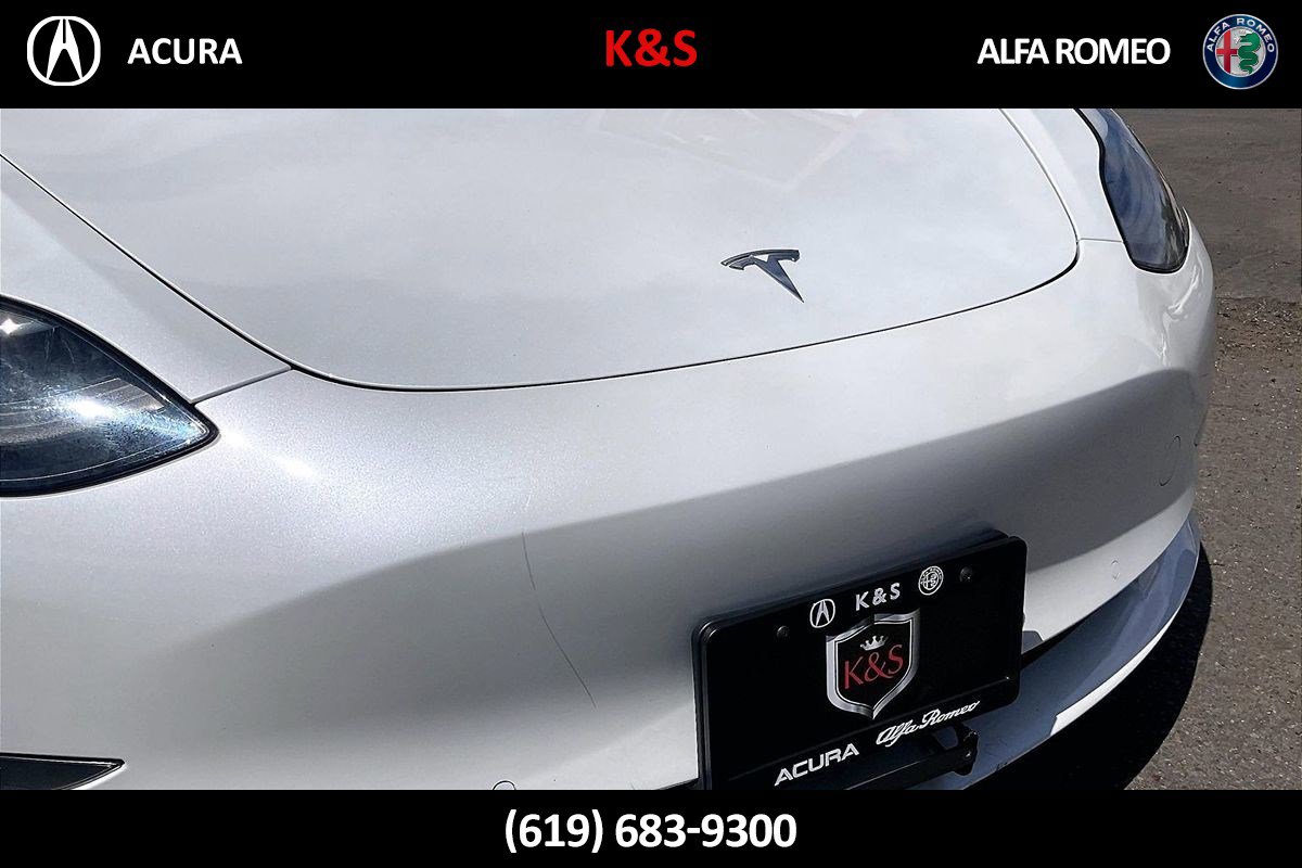 Used 2022 Tesla Model 3 Standard Range image 9