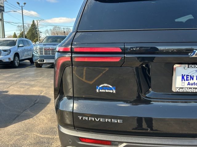 New 2026 Chevrolet Traverse LT w/ LPO, Floor Liner Package FWD image 11