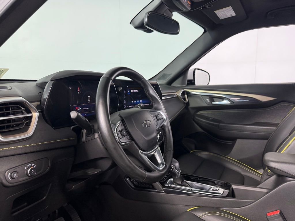 Used 2024 Chevrolet TrailBlazer ACTIV w/ Convenience Package FWD image 24