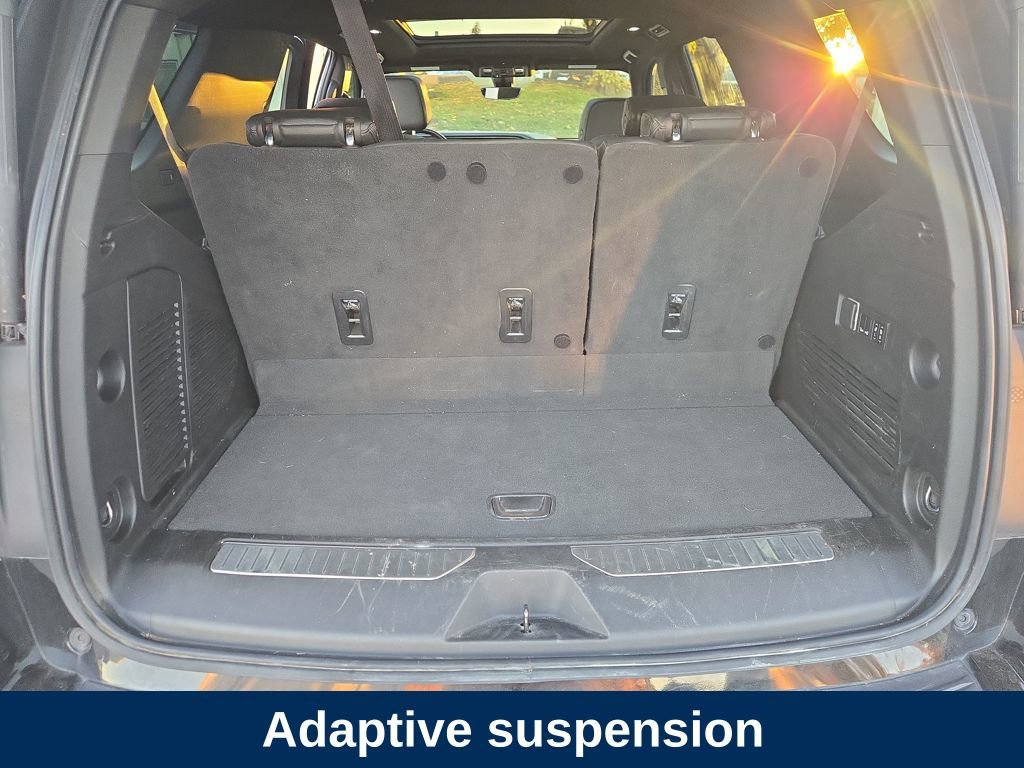 Used 2022 GMC Yukon Denali w/ Denali Premium Package image 17