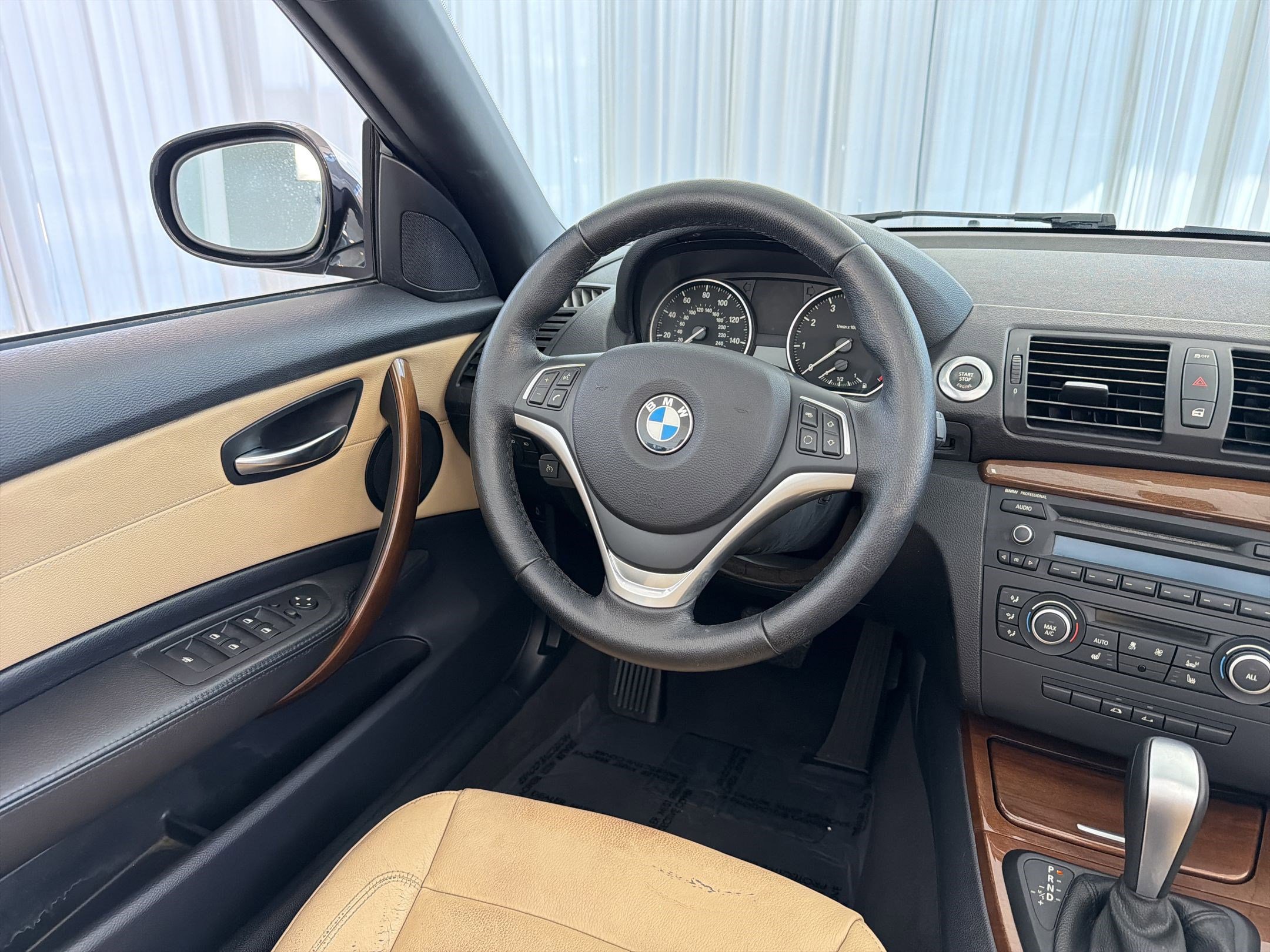 Used 2013 BMW 128i Convertible RWD image 24