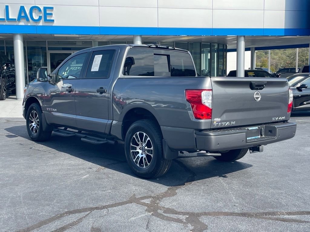 Used 2024 Nissan Titan SV w/ SV Convenience Package image 5