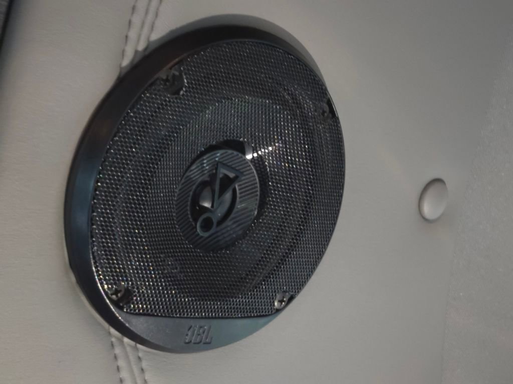 Used 2021 Mercedes-Benz Sprinter 2500 image 14