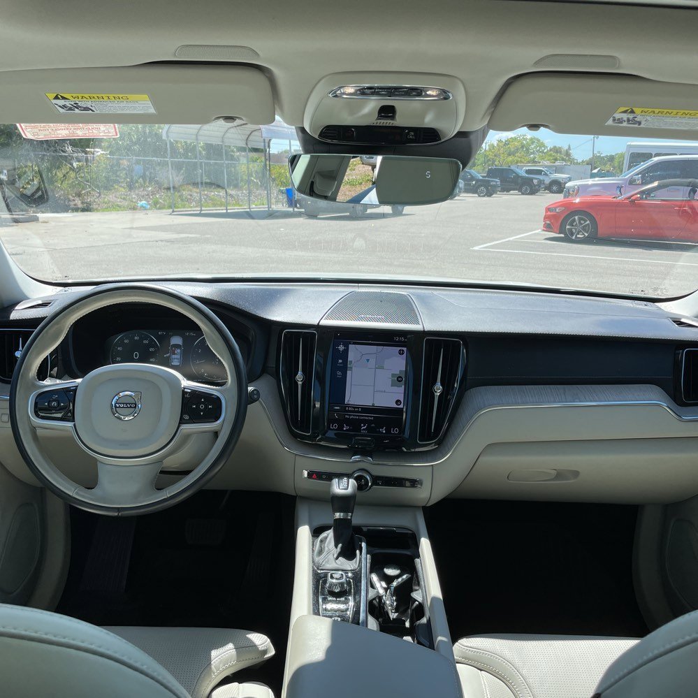 Used 2021 Volvo XC60 T5 Inscription w/ Protection Package Premier image 17