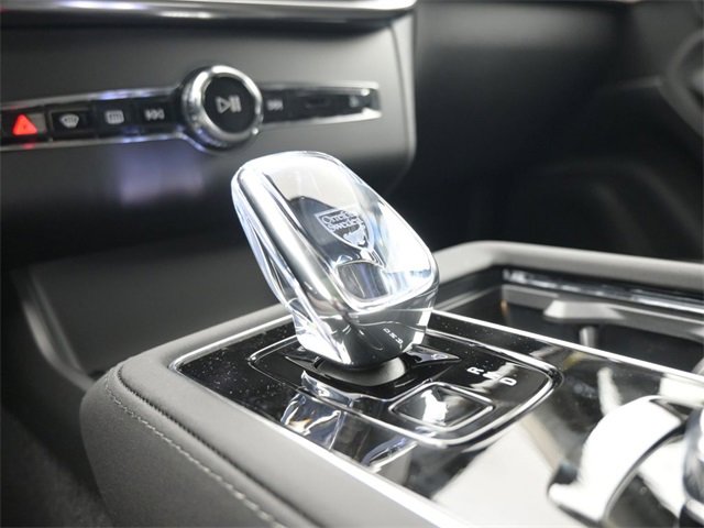 New 2026 Volvo XC90 B6 Plus w/ Protection Package Premier image 12