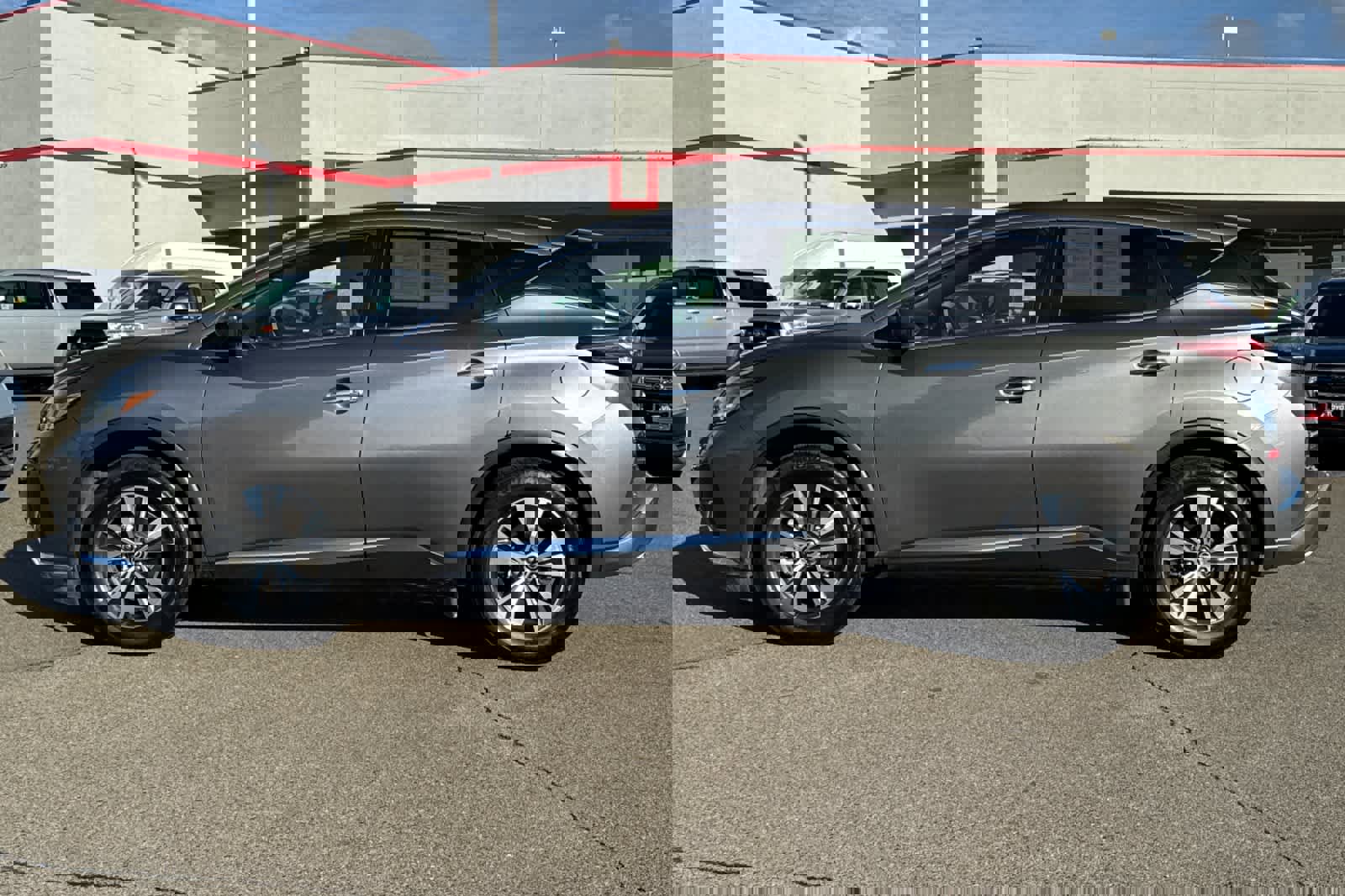 Used 2023 Nissan Murano S image 9