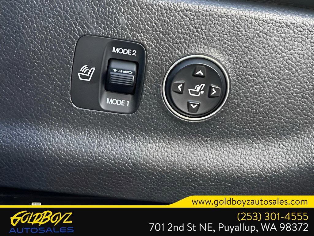 Used 2011 Hyundai Equus Signature RWD image 33