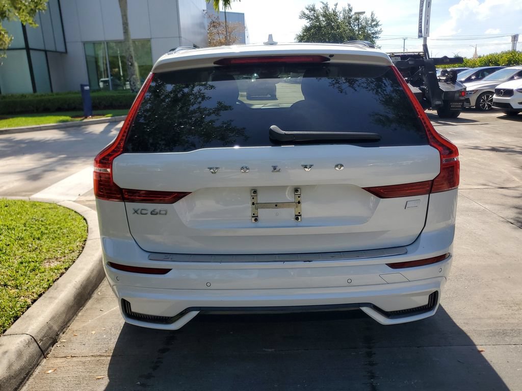 Used 2024 Volvo XC60 T8 Core w/ Protection Package Premier AWD/4WD image 5