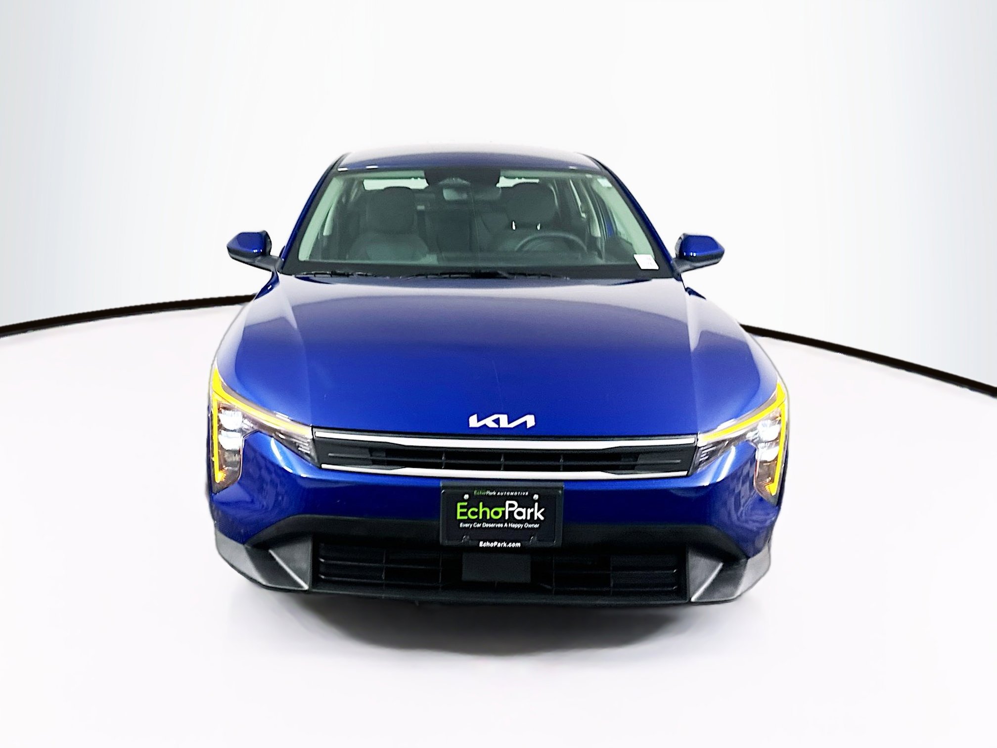Used 2025 Kia K4 LXS FWD image 2