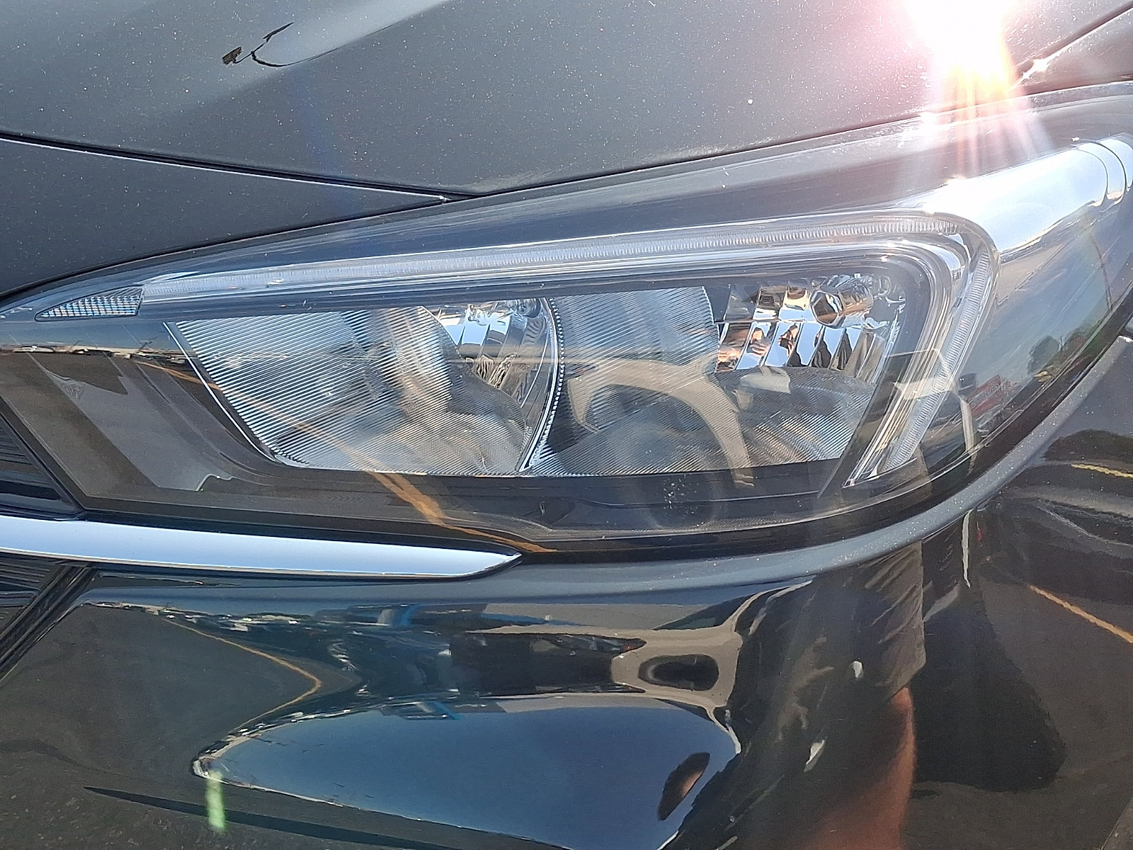 Used 2023 Buick Encore GX Select w/ Sport Touring Package FWD image 9