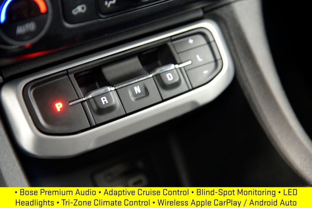 Used 2023 GMC Acadia SLT image 25