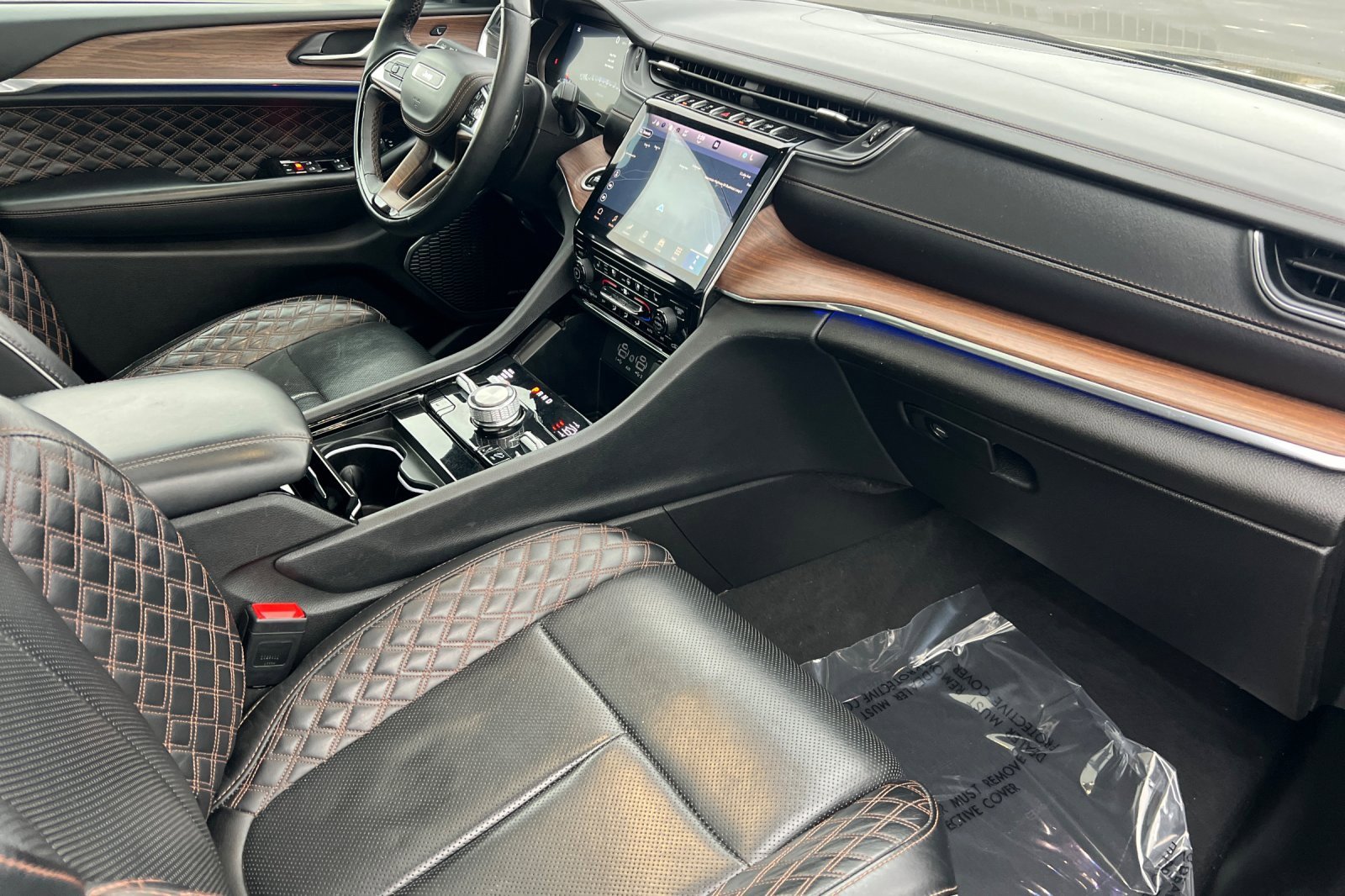 Used 2024 Jeep Grand Cherokee L Summit image 19