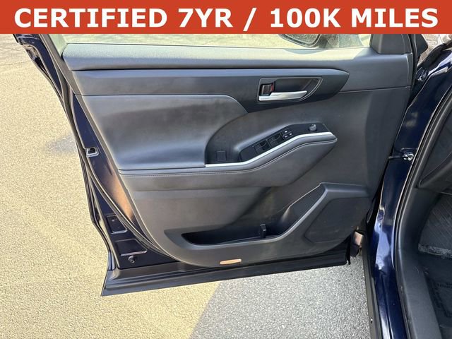 Used 2023 Toyota Highlander XLE image 10