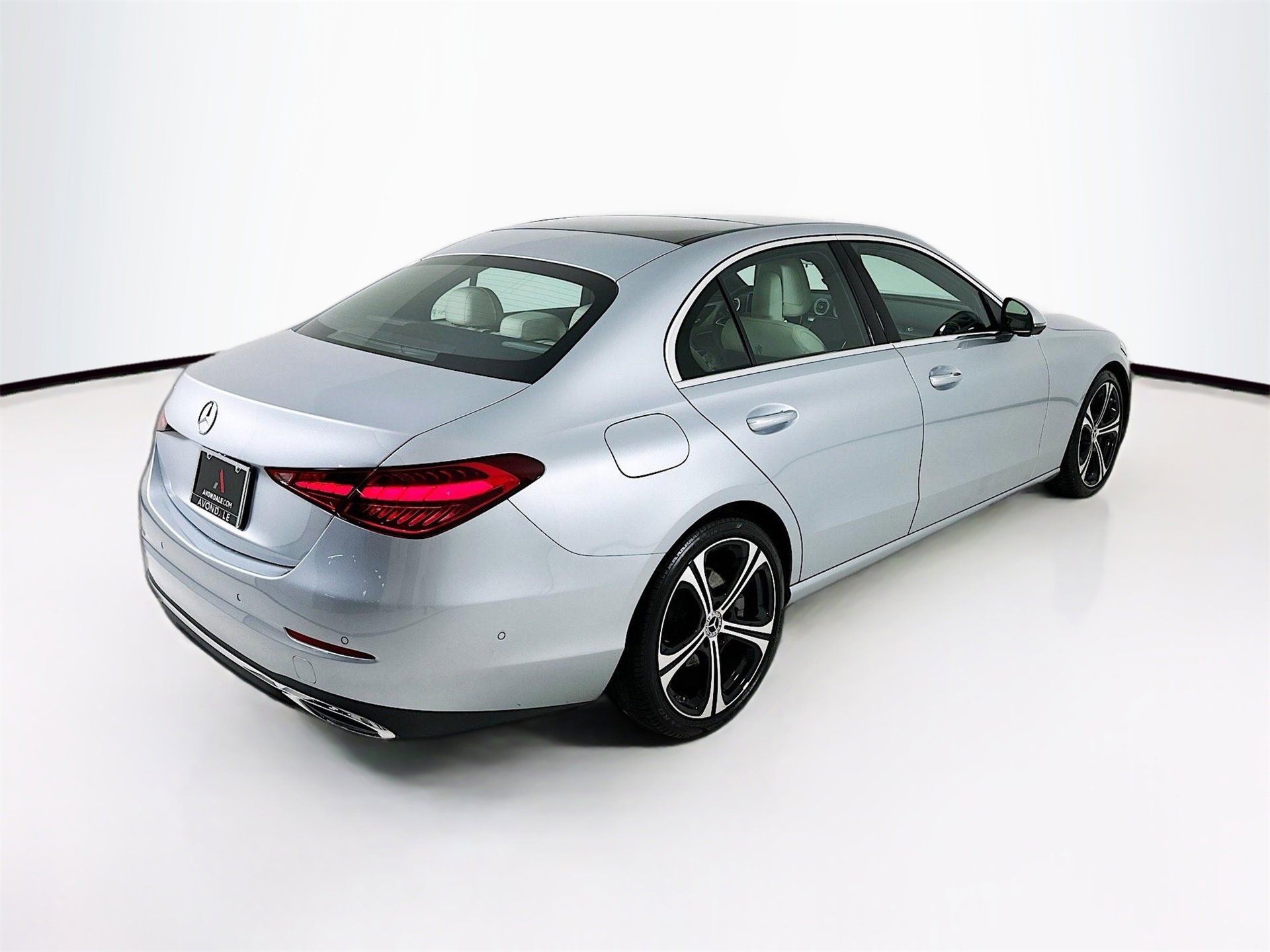 Used 2025 Mercedes-Benz C 300 Sedan image 8