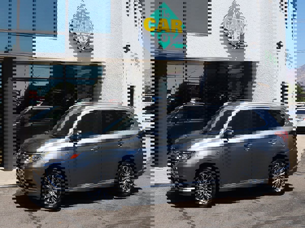 Used 2022 Mitsubishi Outlander SEL image 4