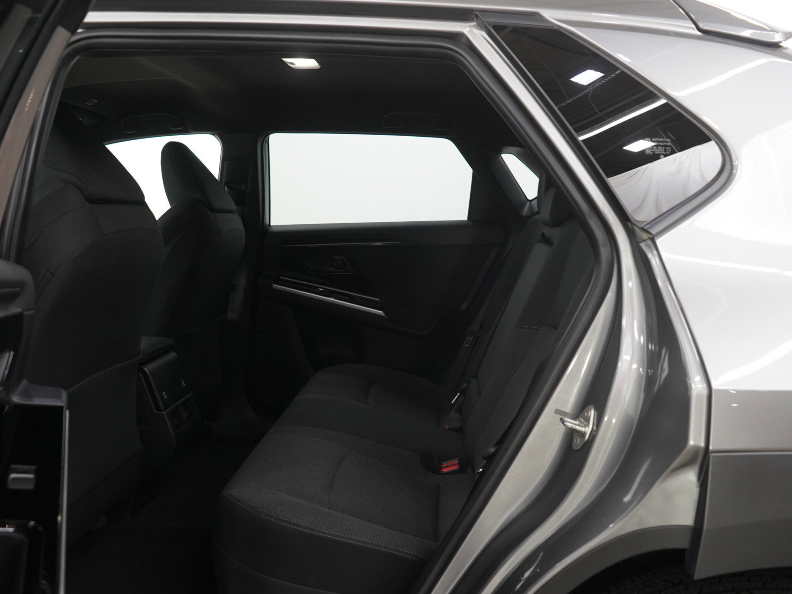 Used 2024 Subaru Solterra Premium image 16