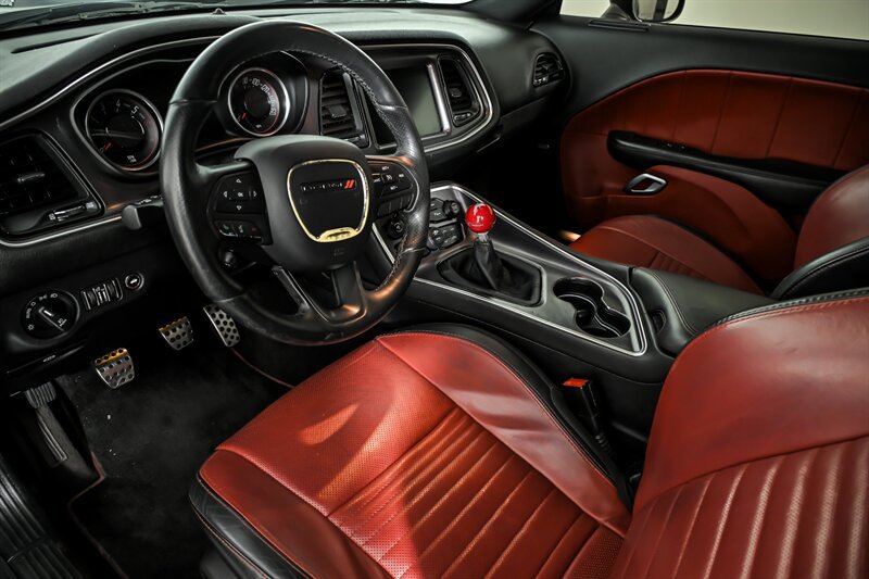 Used 2016 Dodge Challenger R/T Plus RWD image 15