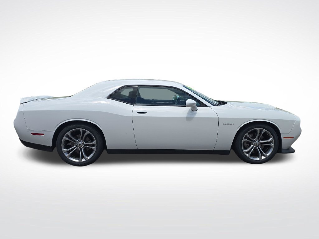 Used 2022 Dodge Challenger R/T RWD image 7