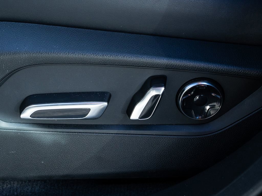 Certified 2025 Acura RDX w/ Technology Package image 27