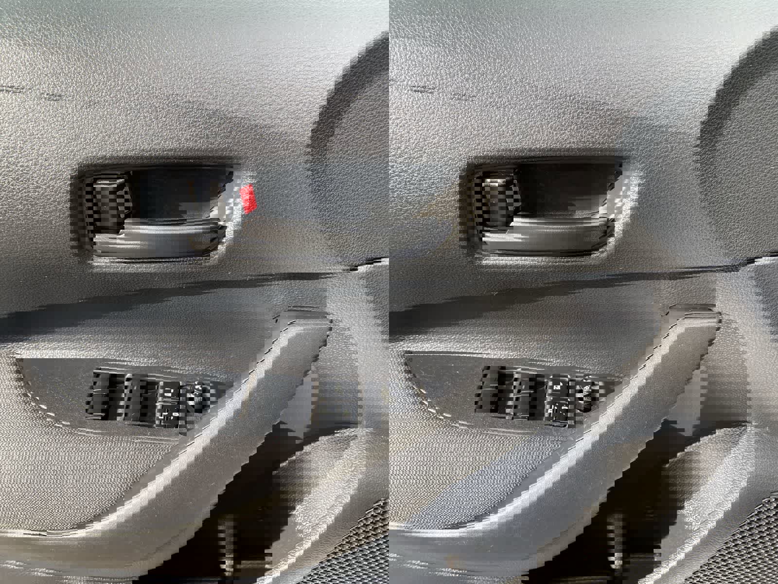 Used 2025 Toyota Corolla LE image 19