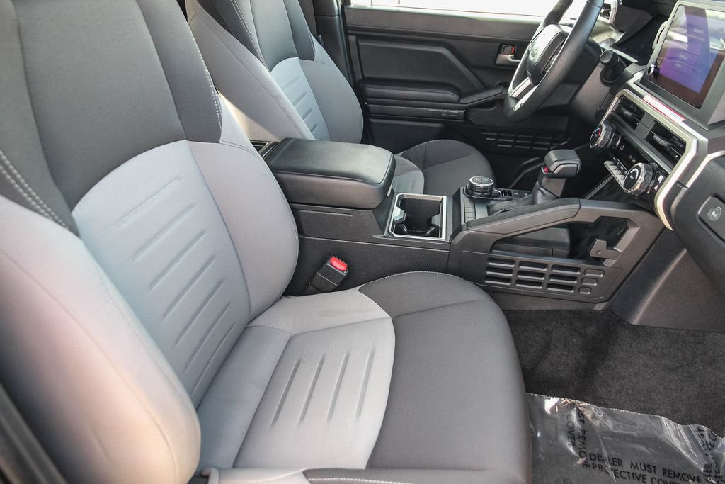 Used 2025 Toyota Tacoma TRD Sport AWD/4WD image 16