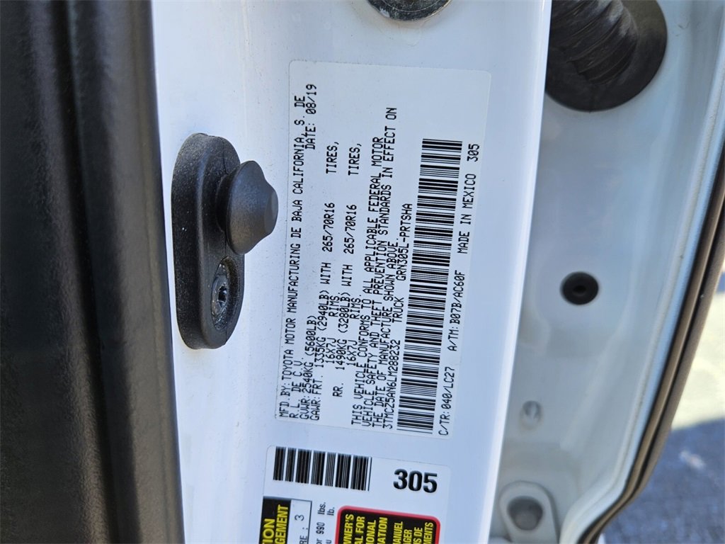 Used 2020 Toyota Tacoma TRD Off-Road image 16