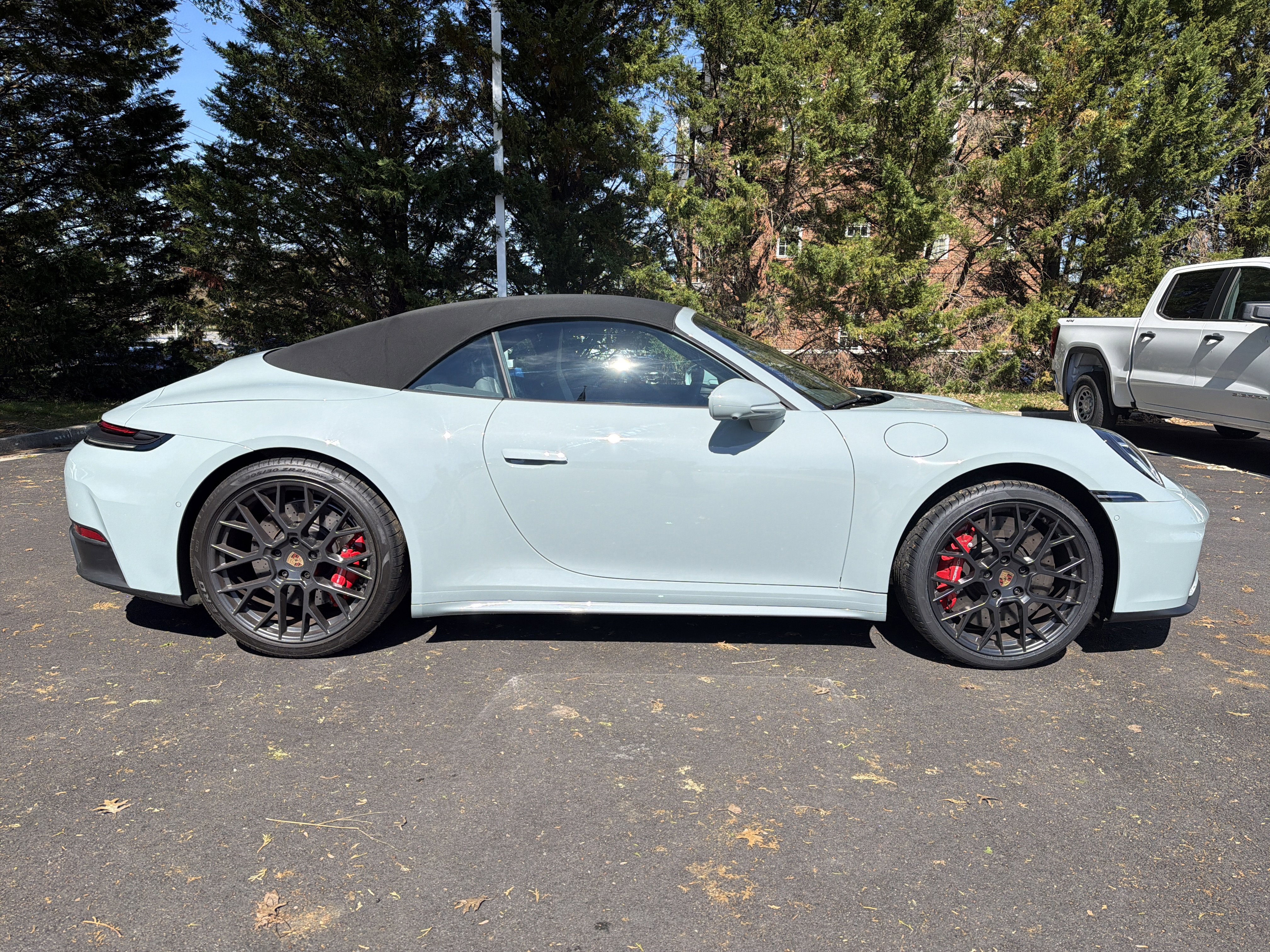 Used 2025 Porsche 911 Carrera S RWD image 11