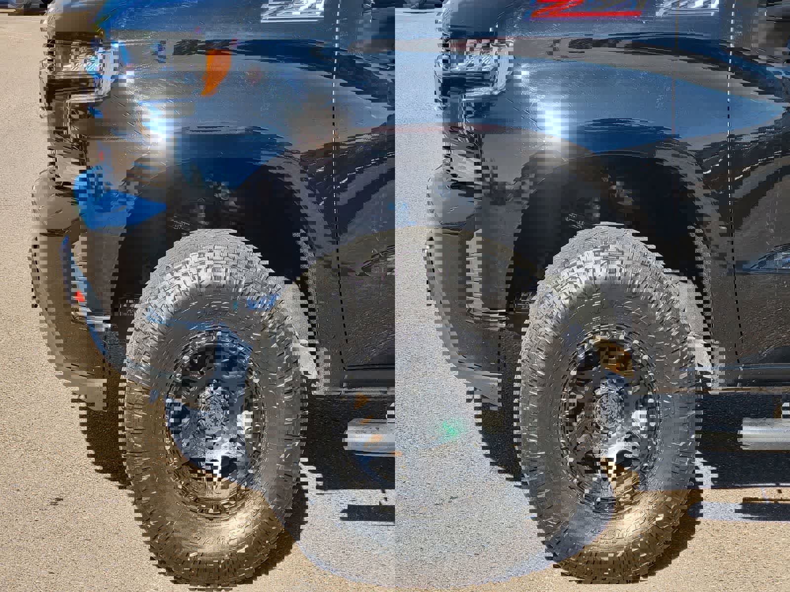 Used 2021 Chevrolet Silverado 1500 LT Trail Boss w/ Convenience Package II image 8