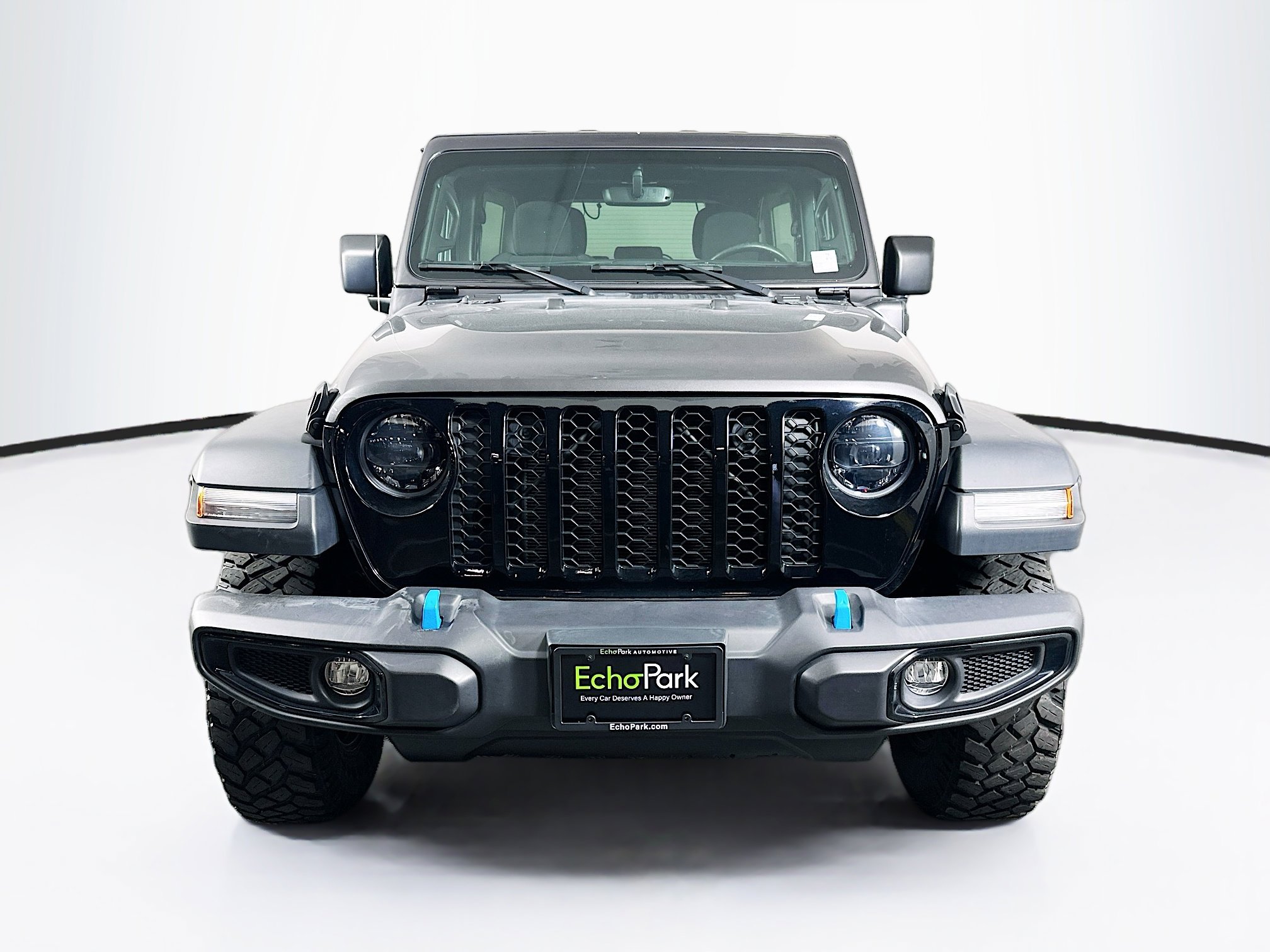 Used 2023 Jeep Wrangler Unlimited w/ Cold Weather Group AWD/4WD image 2