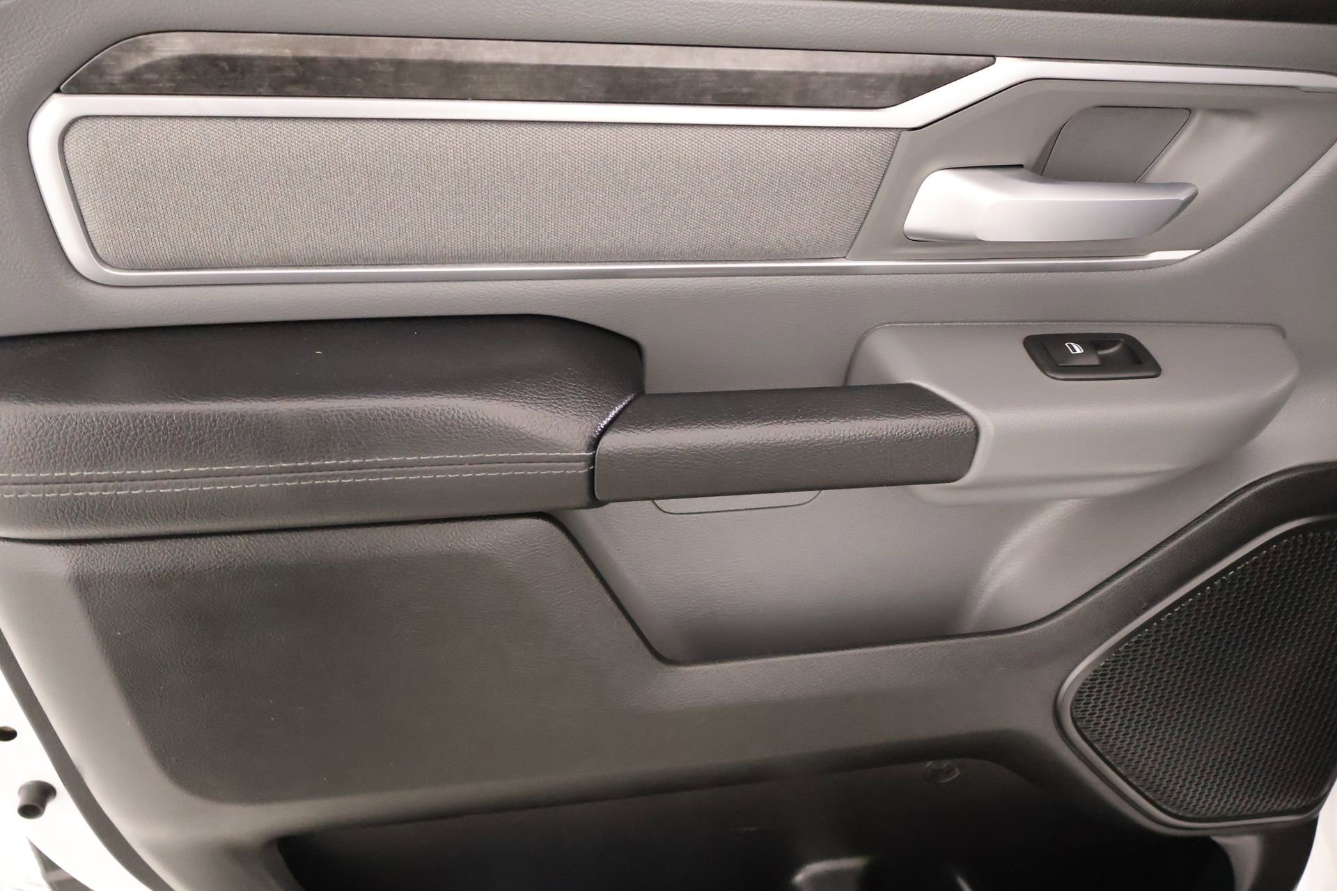 Used 2021 RAM 1500 Big Horn AWD/4WD image 16