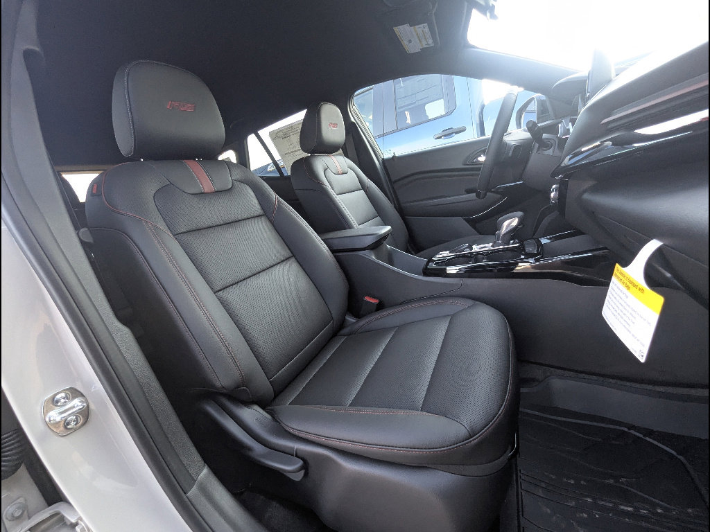 New 2026 Chevrolet Trax RS w/ Driver Confidence Package image 13