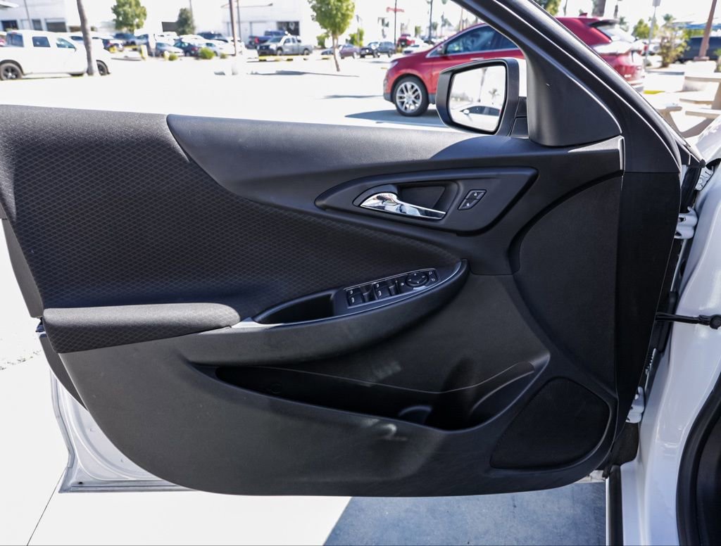 Used 2023 Chevrolet Malibu LT image 13