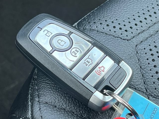Used 2023 Ford Escape Platinum w/ Premium Technology Package AWD/4WD image 36