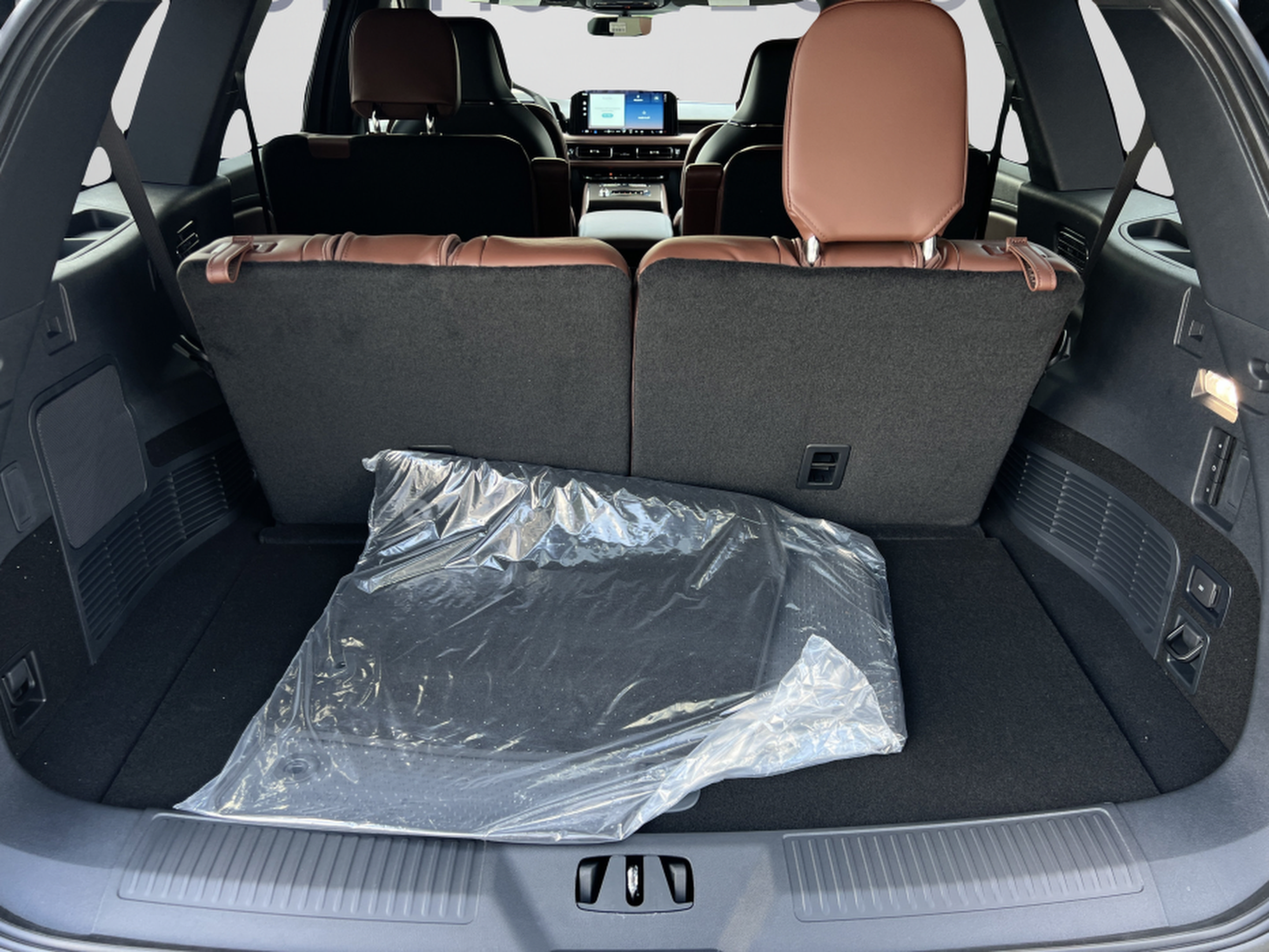 New 2026 Lincoln Aviator Reserve w/ Luxury Package RWD image 27