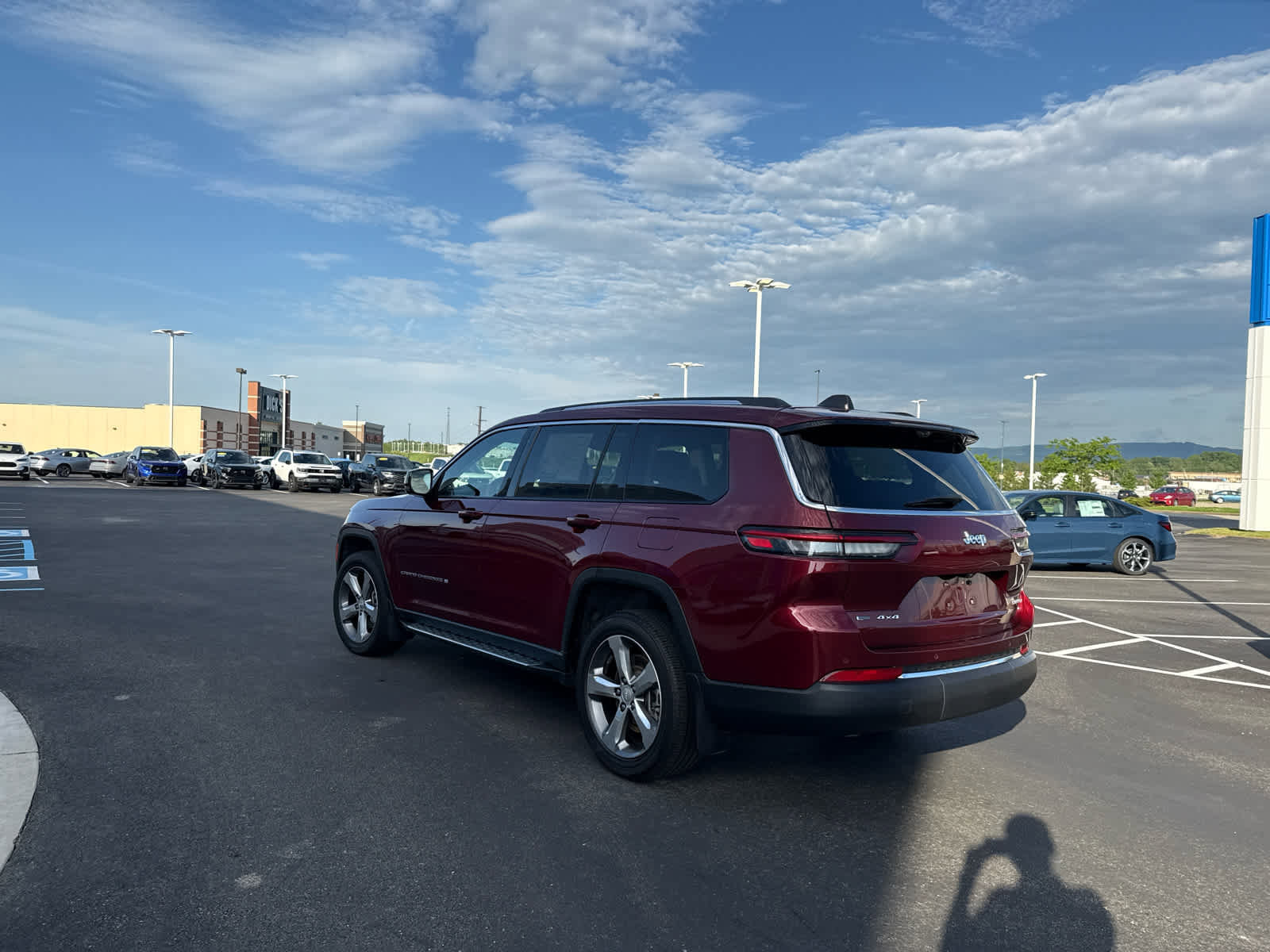 Used 2021 Jeep Grand Cherokee L Limited w/ Luxury Tech Group II AWD/4WD image 8