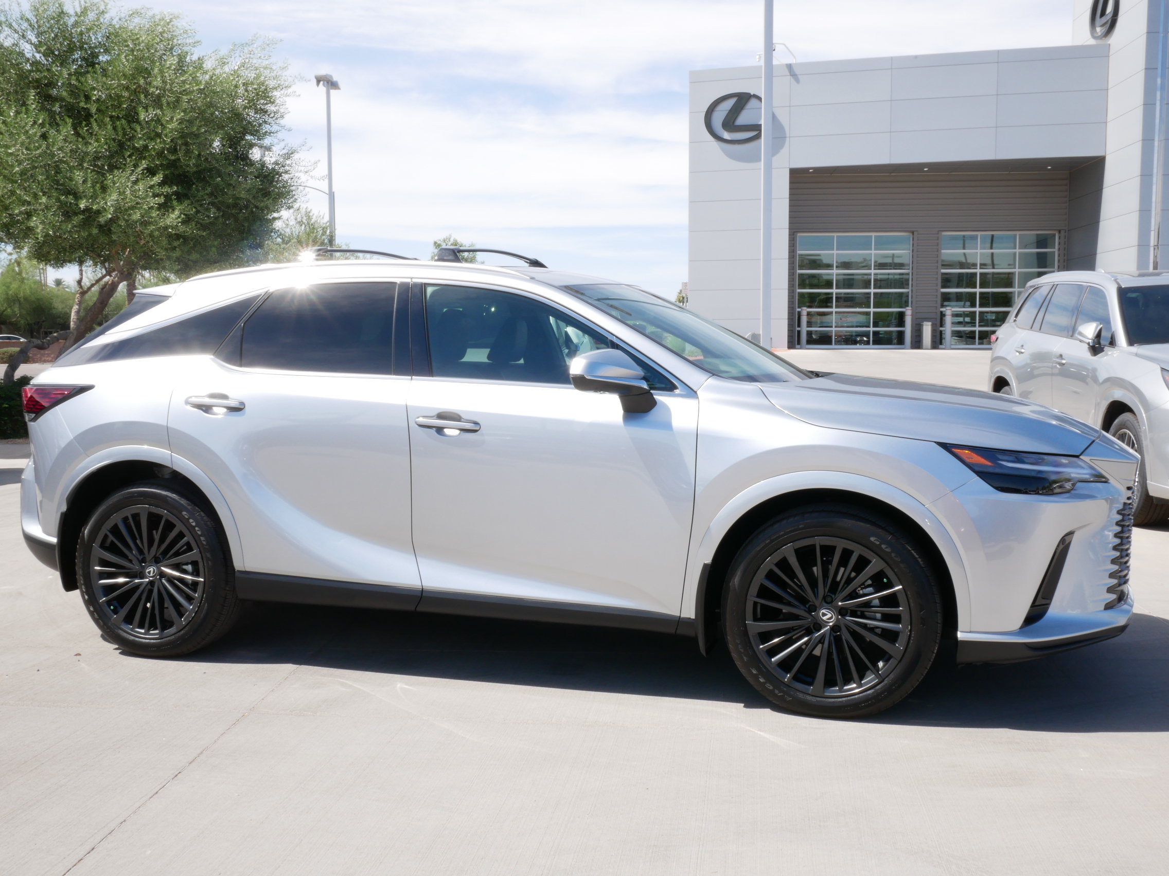 Certified 2025 Lexus RX 350h w/ Convenience Package AWD/4WD image 15