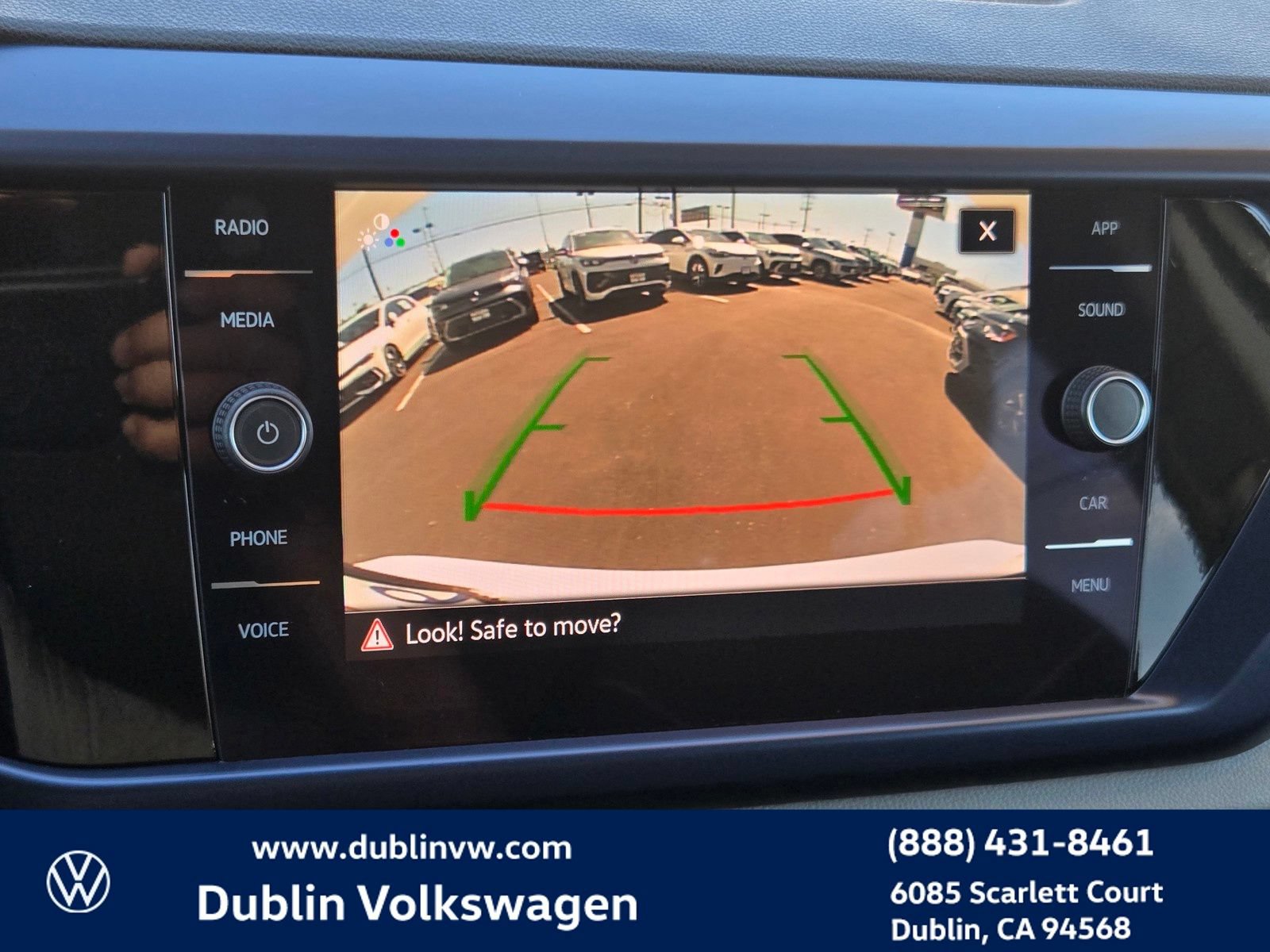 Certified 2023 Volkswagen Taos SE FWD image 15