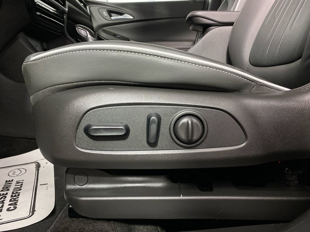 Certified 2024 Buick Encore GX Avenir w/ Avenir Convenience Package FWD image 12