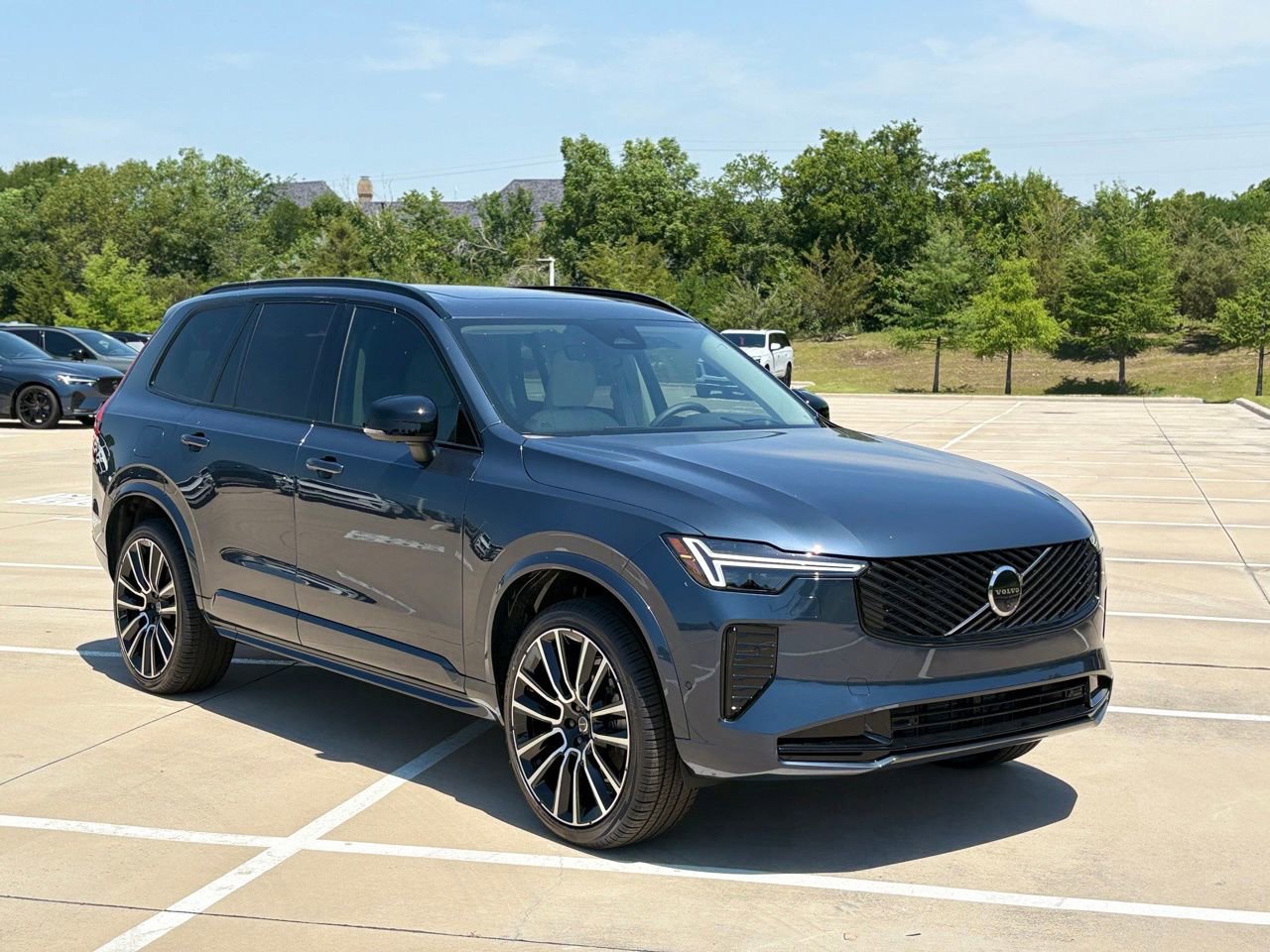 New 2026 Volvo XC90 B6 Ultra w/ Lounge Package AWD/4WD image 4